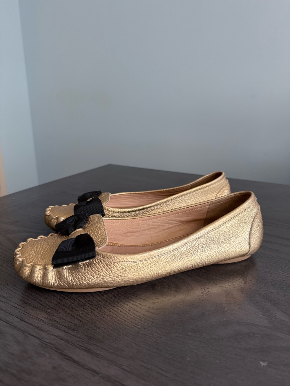 Kate Spade Gold Leather Ballet Flats Black Bow Women’s Size 10M